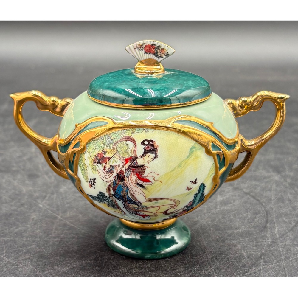 Ardleigh Elliott Pao Chai Beauties of the Red Mansion Porcelain Music Box 74041